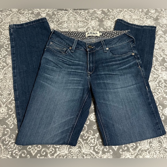 Ariat Women’s Size 30Long (sz 10 35 inch inseam) Straight Leg Perfect Rise Style - Picture 1 of 8